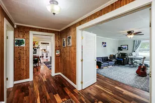 4961 221 Hwy S, Laurens, SC 29360 - Photo 10
