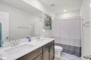 204 Hazelcroft Dr, Fountain Inn, SC 29644 - Photo 12