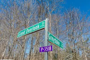 000 Grand Overlook Dr, Seneca, SC 29678 - Photo 8