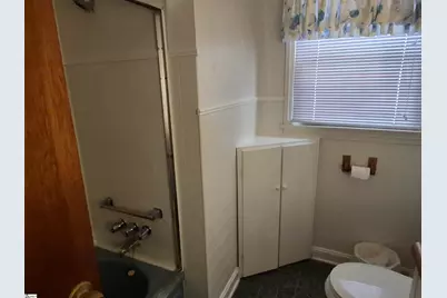 42 Reeves Avenue, Greenville, SC 29605 - Photo 8