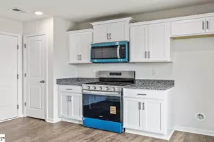 1939 Gracie Dr, Woodruff, SC 29388 - Photo 10