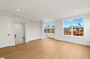 1305 Pendleton St, Greenville, SC 29611 - Photo 10