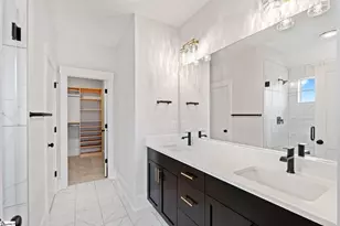 1305 Pendleton St, Greenville, SC 29611 - Photo 16