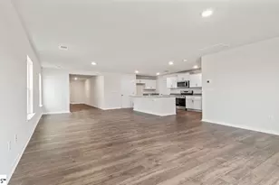 1943 Gracie Dr, Woodruff, SC 29388 - Photo 8