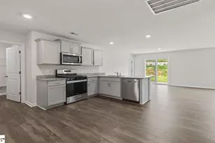 2162 Pierett Cir, Woodruff, SC 29388 - Photo 10