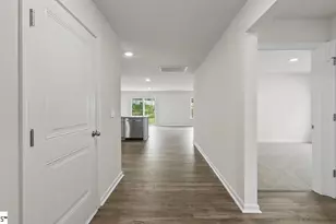 2162 Pierett Cir, Woodruff, SC 29388 - Photo 2