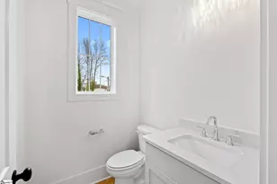 1305 Pendleton St, Greenville, SC 29611 - Photo 10