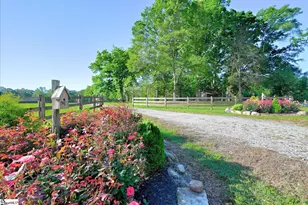 833 Duncan Creek Church Rd, Laurens, SC 29360 - Photo 2