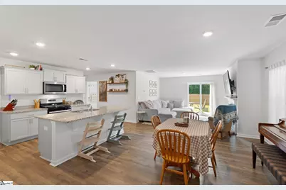 206 Bonifay Drive, Fountain Inn, SC 29644 - Photo 6