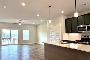 7 Pikewood Ln, Greenville, SC 29607 - Photo 2