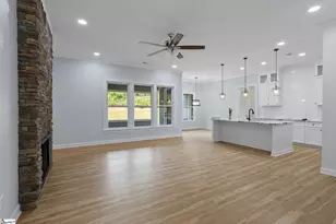 2705 Brook Hollow Dr, Seneca, SC 29678 - Photo 6