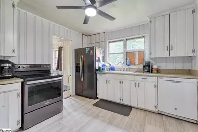 1504 E Rutherford Street, Landrum, SC 29356 - Photo 10