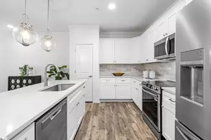 98 E McBee Ave., Greenville, SC 29601 - Photo 12