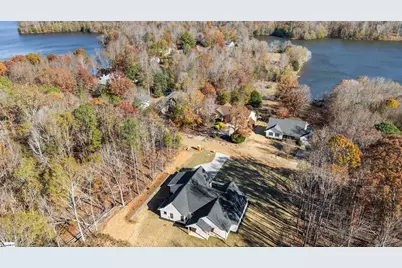 125 E Peninsula Drive, Laurens, SC 29360 - Photo 38