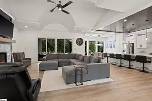 421 Lynn Rd, Taylors, SC 29687 - Photo 4