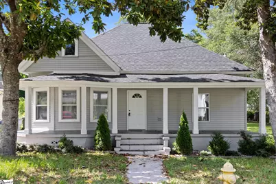 904 W Hampton Street, Laurens, SC 29360 - Photo 1