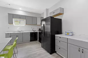 904 W Hampton St, Laurens, SC 29360 - Photo 10