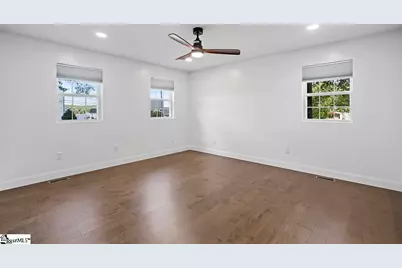 108 Lakeshore Drive, Greenwood, SC 29649 - Photo 14