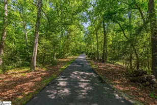 512 Doe Run, Pickens, SC 29671 - Photo 4