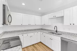 2 Melbourne Ln, Greenville, SC 29615 - Photo 14