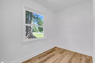 2 Melbourne Ln, Greenville, SC 29615 - Photo 32