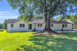 2 Melbourne Ln, Greenville, SC 29615 - Photo 1