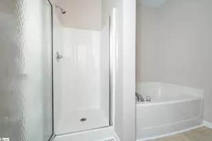 212 Dellwood Dr, Spartanburg, SC 29301 - Photo 22