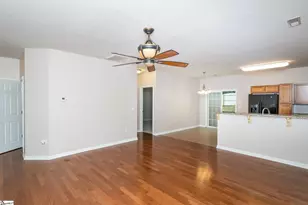 212 Dellwood Dr, Spartanburg, SC 29301 - Photo 8