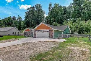 115 Albert St, Landrum, SC 29356 - Photo 36