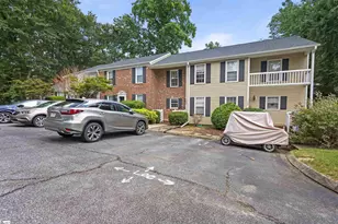 104 E Bay Ct, Mauldin, SC 29644 - Photo 2