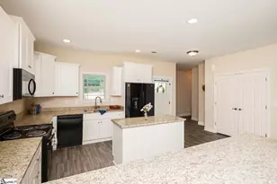 128 Willys Creek Cir, Pickens, SC 29671 - Photo 6