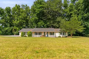 113 Commodore Dr, Duncan, SC 29334 - Photo 2