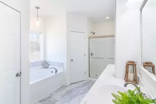 54 Woodall Rd, Greenville, SC 29617 - Photo 12