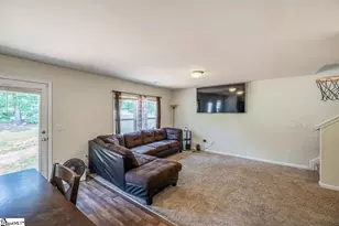 233 Wayfair Ln, Wellford, SC 29385 - Photo 4