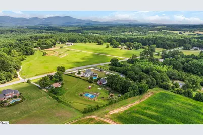 4588 N Highway 14, Greer, SC 29651 - Photo 2