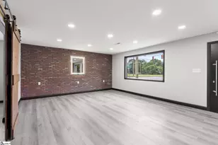 327 W Main St, Clinton, SC 29325 - Photo 10