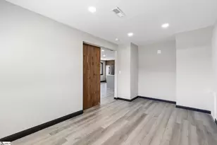 327 W Main St, Clinton, SC 29325 - Photo 20