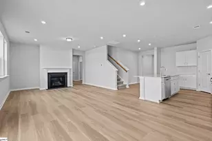 1212 Fox Holw St, Spartanburg, SC 29303 - Photo 12