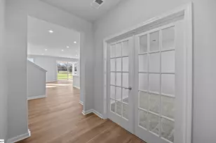 1215 Fox Holw St, Spartanburg, SC 29303 - Photo 4