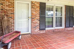 419 Ridge Dr, Laurens, SC 29360 - Photo 2