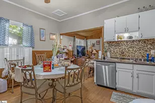 68 Hutchins St, Greenville, SC 29605 - Photo 14