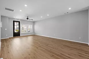 39 Leander Dr, Greer, SC 29651 - Photo 4