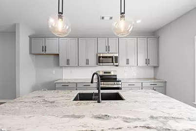 39 Leander Drive, Greer, SC 29651 - Photo 6