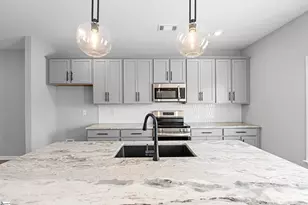 39 Leander Dr, Greer, SC 29651 - Photo 6