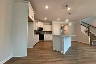 617 Autumn Lk Rd, Simpsonville, SC 29681 - Photo 6