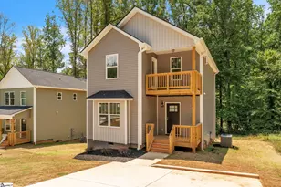 402 Woodland Cir, Belton, SC 29627 - Photo 2