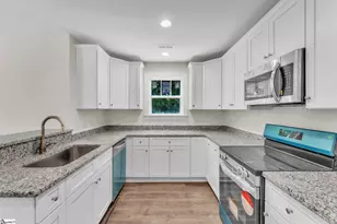 402 Woodland Cir, Belton, SC 29627 - Photo 14