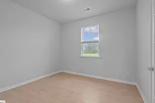 1172 Fox Holw St, Spartanburg, SC 29303 - Photo 6