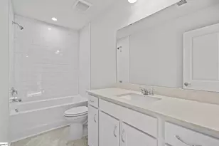 1176 Fox Holw St, Spartanburg, SC 29303 - Photo 26