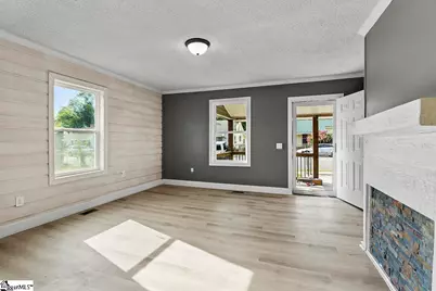 303 Beauregard Street, Clinton, SC 29325 - Photo 4